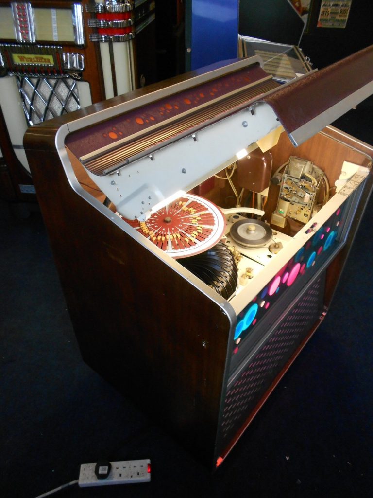 Wurlitzer Lyric F jukebox