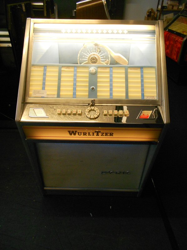 Wurlitzer Lyric E jukebox